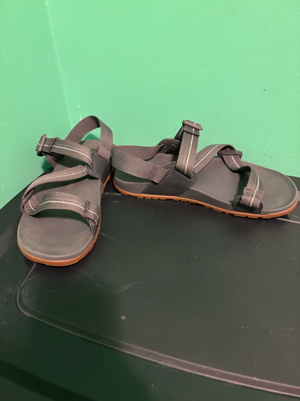 Chaco Men's/Unisex Strappy Sandals in Black with Brown Soles